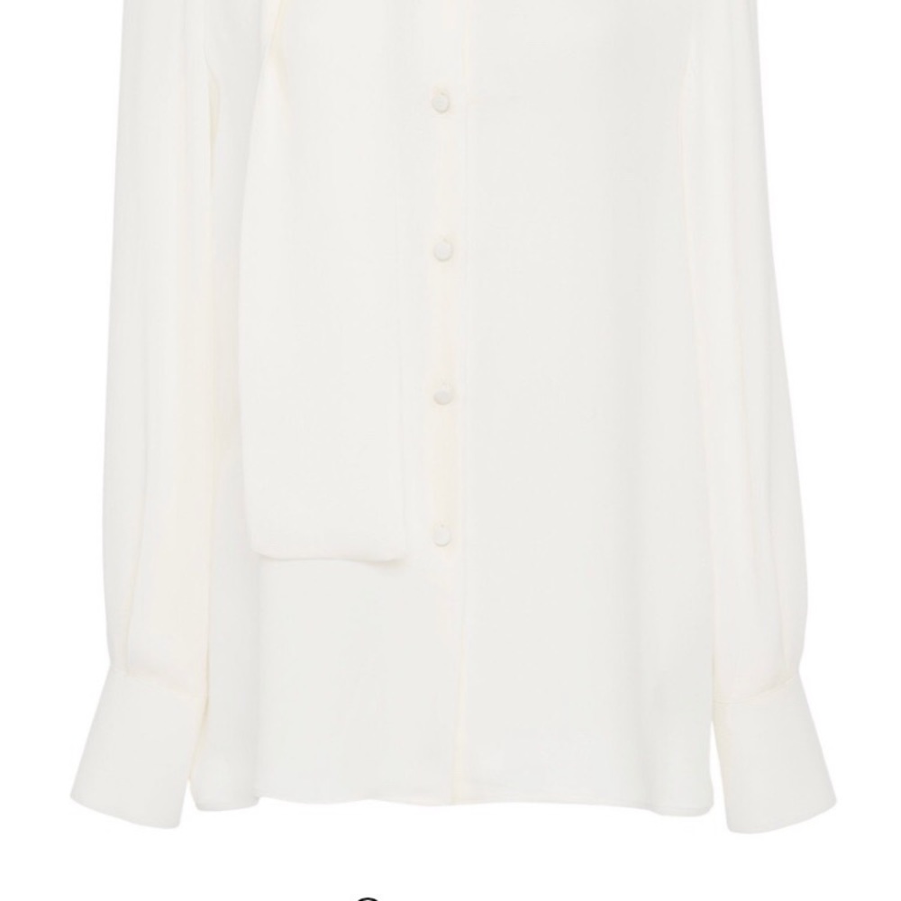 Botton down shirt